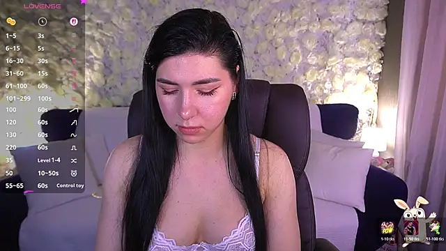 Snapshot of EmilyCandyy chatting on 05-22-26, 06:44 EmilyCandyy online show from 05-22-26, 06:44