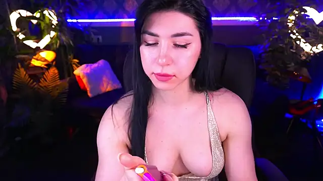 Snapshot of EmilyCandyy chatting on 02-27-25, 06:46 EmilyCandyy online show from 02-27-25, 06:46