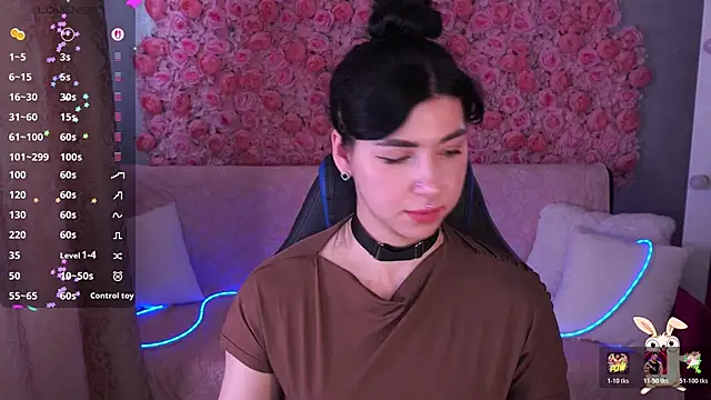 Snapshot of EmilyCandyy chatting on 05-07-26, 06:06 EmilyCandyy online show from 05-07-26, 06:06