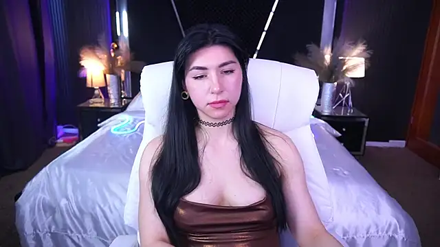 Snapshot of EmilyCandyy chatting on 10-14-25, 05:52 EmilyCandyy online show from 10-14-25, 05:52
