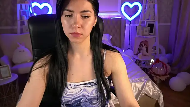 Snapshot of EmilyCandyy chatting on 03-03-25, 07:03 EmilyCandyy online show from 03-03-25, 07:03