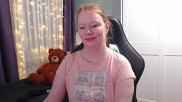 Snapshot of Lady_Inari chatting on 01-22-25, 04:55 Lady Inari online show from 01-22-25, 04:55
