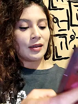 kinky milaxh online show from 02-18-25, 01:21