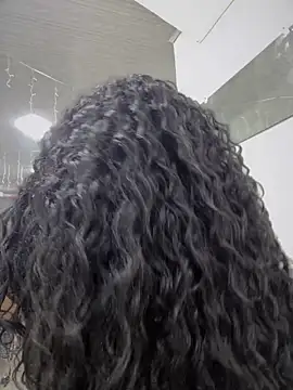 yanza2002 online show from 02-09-25, 08:45