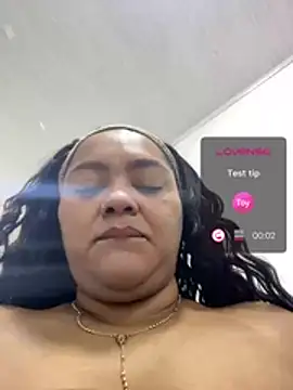 Snapshot of yanza2002 chatting on 05-20-26, 11:46 yanza2002 online show from 05-20-26, 11:46