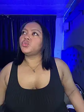 yanza2002 online show from 11-28-25, 11:16