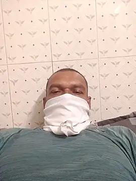 Snapshot of jay2425 chatting on 11-15-25, 04:55 jay2425 online show from 11-15-25, 04:55