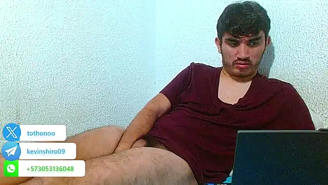 Snapshot of biglatin80 chatting on 12-19-24, 04:56 biglatin80 online show from 12-19-24, 04:56