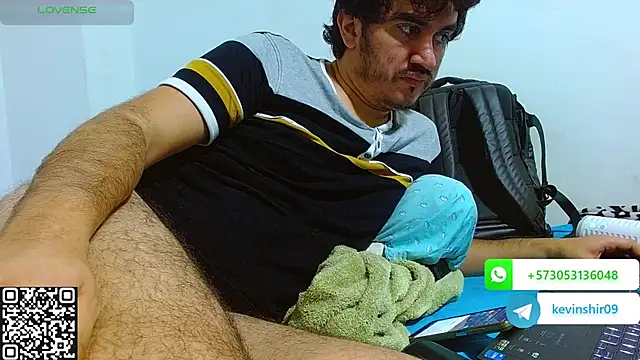 Snapshot of biglatin80 chatting on 03-08-26, 10:40 biglatin80 online show from 03-08-26, 10:40