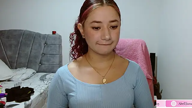 abril love2 online show from 01-30-25, 01:33