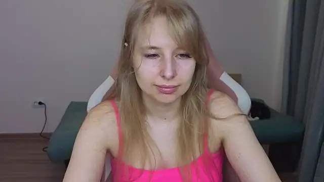 Snapshot of Jessy_Ginger chatting on 05-10-26, 11:14 Jessy Ginger online show from 05-10-26, 11:14