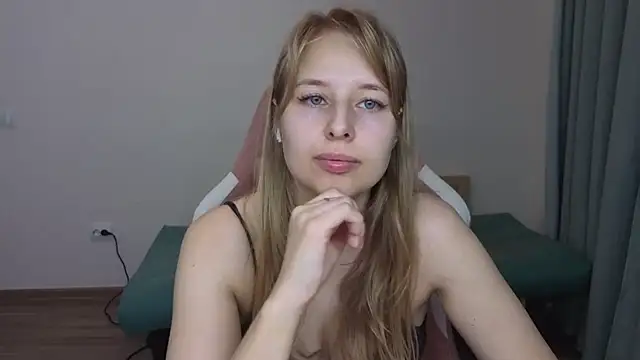 Jessy Ginger online show from 12-22-25, 09:53