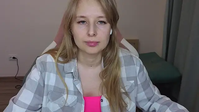 Snapshot of Jessy_Ginger chatting on 05-01-26, 05:40 Jessy Ginger online show from 05-01-26, 05:40