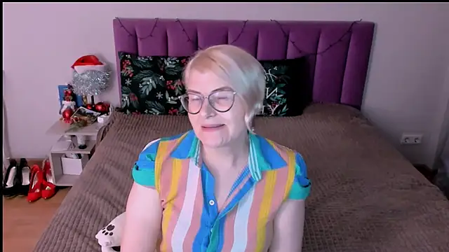 sabrinamacmarren online show from 01-09-26, 03:19