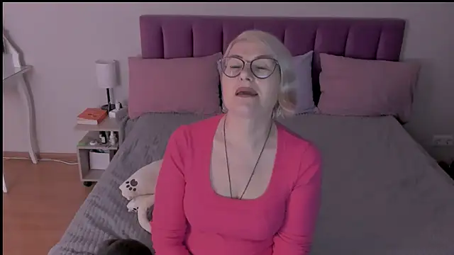 sabrinamacmarren online show from 03-12-25, 06:53