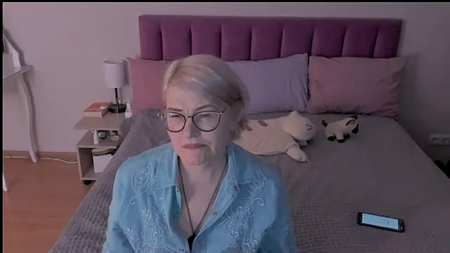sabrinamacmarren online show from 03-21-25, 11:12