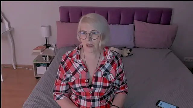 sabrinamacmarren online show from 03-15-25, 07:59