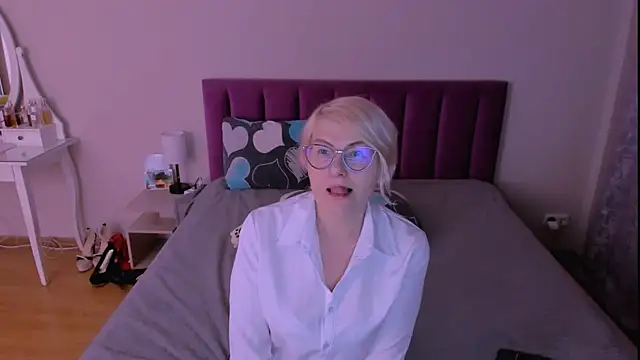 sabrinamacmarren online show from 02-08-26, 08:39