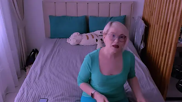 sabrinamacmarren online show from 03-09-26, 08:18