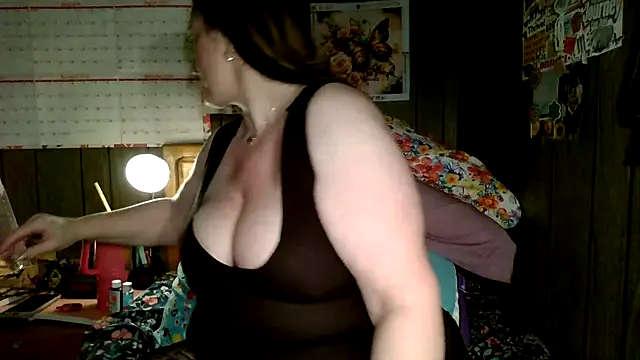 Snapshot of Sugartits112178 chatting on 05-14-26, 03:58 Sugartits112178 online show from 05-14-26, 03:58