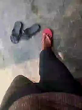 Snapshot of bigh96dik chatting on 01-10-25, 06:09 bigh96dik online show from 01-10-25, 06:09