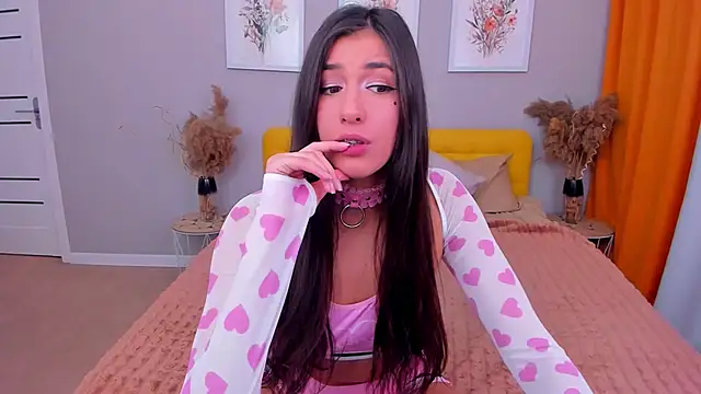 MiaSilkX online show from 02-17-26, 04:15