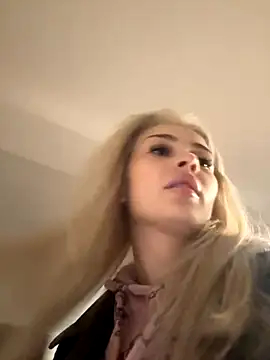 lissababe1 online show from 11-05-25, 12:14