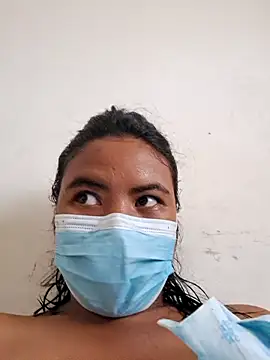 Artinah22 online show from 10-31-25, 07:05