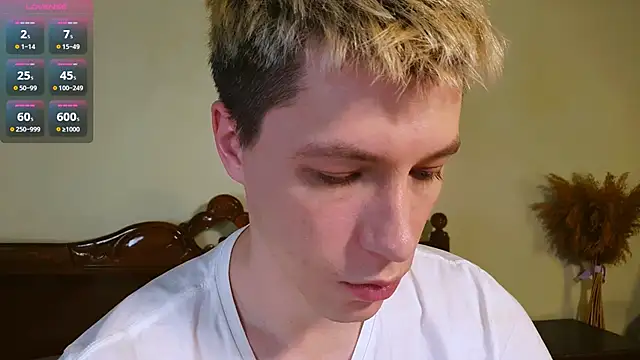 Snapshot of -ethan7inches- chatting on 02-19-26, 12:40 -ethan7inches- online show from 02-19-26, 12:40