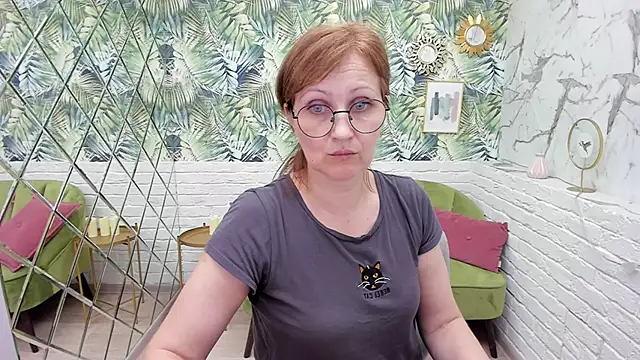 Snapshot of Paris_Cherry chatting on 03-18-25, 11:09 Paris Cherry online show from 03-18-25, 11:09