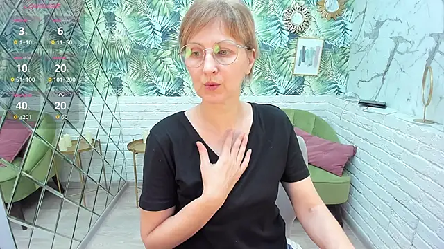 Paris Cherry online show from 12-20-25, 08:01