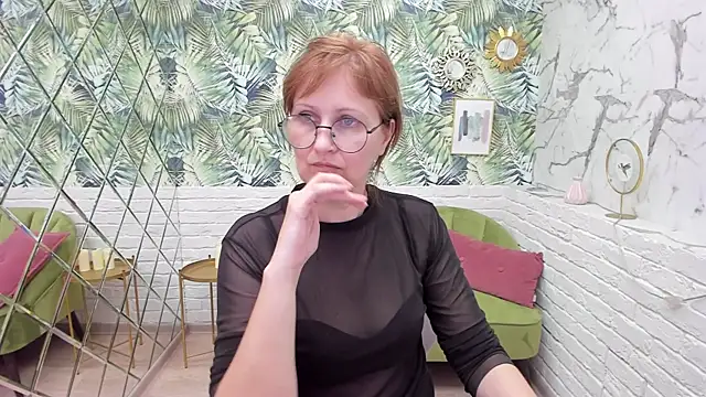 Snapshot of Paris_Cherry chatting on 03-20-25, 02:19 Paris Cherry online show from 03-20-25, 02:19