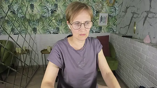 Paris Cherry online show from 01-31-26, 07:12