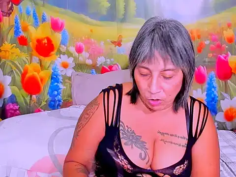 indianroxy online show from 04-14-26, 07:19