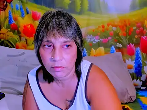 Snapshot of indianroxy chatting on 04-28-26, 04:17 indianroxy online show from 04-28-26, 04:17