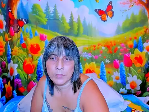 Snapshot of indianroxy chatting on 06-08-26, 05:57 indianroxy online show from 06-08-26, 05:57