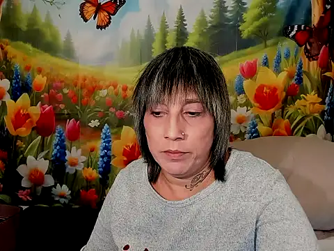 Snapshot of indianroxy chatting on 02-17-26, 04:15 indianroxy online show from 02-17-26, 04:15