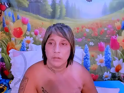 Snapshot of indianroxy chatting on 11-10-25, 06:02 indianroxy online show from 11-10-25, 06:02