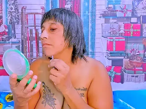 Snapshot of indianroxy chatting on 12-20-25, 06:27 indianroxy online show from 12-20-25, 06:27