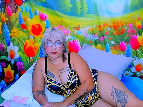 indianroxy online show from 06-16-26, 07:03