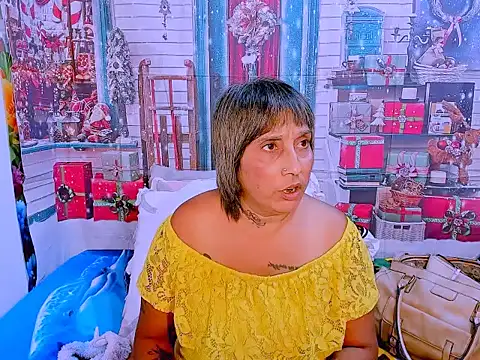 Snapshot of indianroxy chatting on 12-05-25, 04:49 indianroxy online show from 12-05-25, 04:49