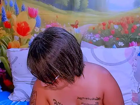 Snapshot of indianroxy chatting on 11-20-25, 08:26 indianroxy online show from 11-20-25, 08:26