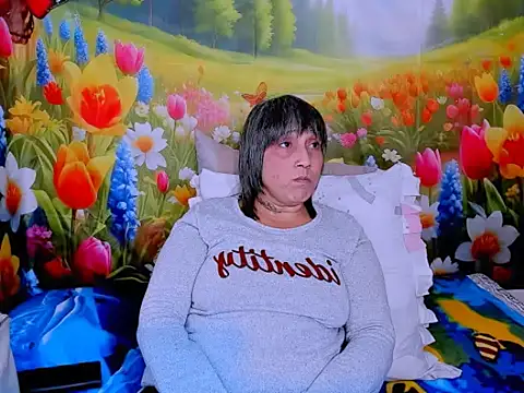 Snapshot of indianroxy chatting on 05-18-26, 05:07 indianroxy online show from 05-18-26, 05:07