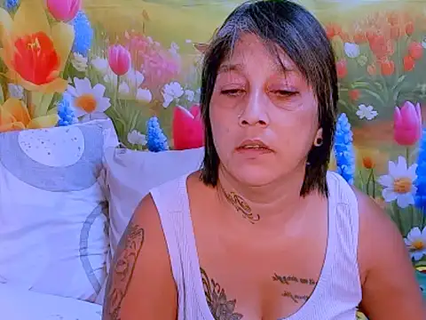 Snapshot of indianroxy chatting on 11-19-25, 07:08 indianroxy online show from 11-19-25, 07:08