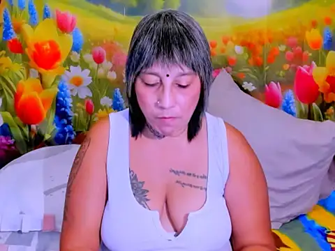 Snapshot of indianroxy chatting on 04-21-26, 01:42 indianroxy online show from 04-21-26, 01:42