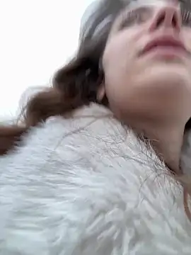 Snapshot of MariiD chatting on 02-08-26, 06:22 MariiD online show from 02-08-26, 06:22