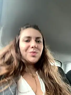 Snapshot of MariiD chatting on 12-16-25, 09:02 MariiD online show from 12-16-25, 09:02