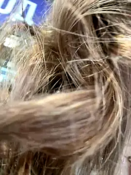 Snapshot of MariiD chatting on 10-29-25, 09:08 MariiD online show from 10-29-25, 09:08