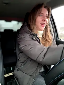 Snapshot of MariiD chatting on 12-04-25, 08:57 MariiD online show from 12-04-25, 08:57