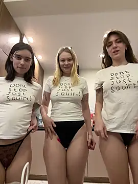 Snapshot of MariiD chatting on 02-16-26, 04:16 MariiD online show from 02-16-26, 04:16